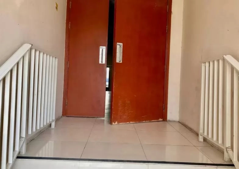 Residential Ready Property 2 Bedrooms U/F Apartment  for rent in Al Sadd , Doha #8867 - 1  image 